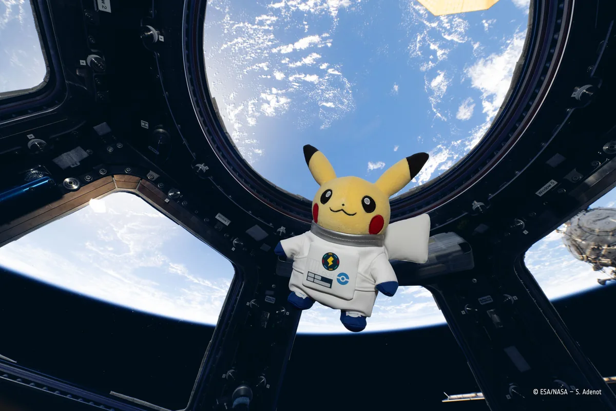 Uluslararası Uzay İstasyonu'nun Kubbe Bölmesinde Sürpriz Misafir: Astronot Pikachu!