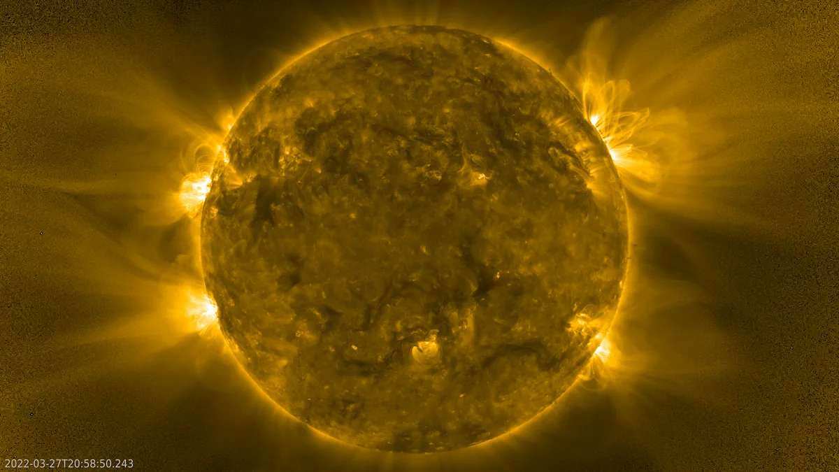 Solar Orbiter, Güneş Rüzgârındaki Gizemli Manyetik Kıvrımların Kaynağını Çözdü