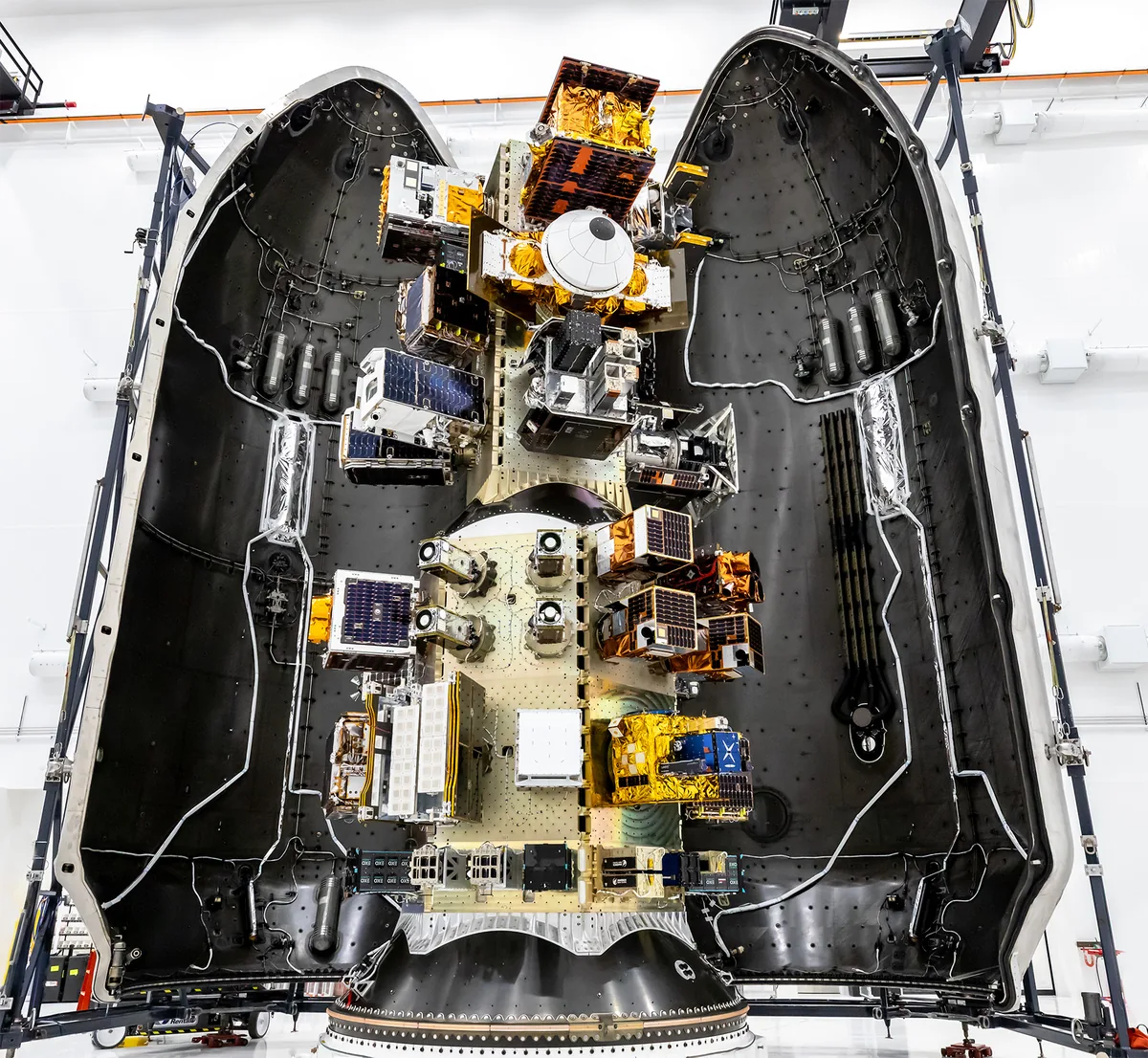 NASA'nın Transporter-18 Görevi İçin SmallSats Kapsülleme Aşaması Tamamlandı
